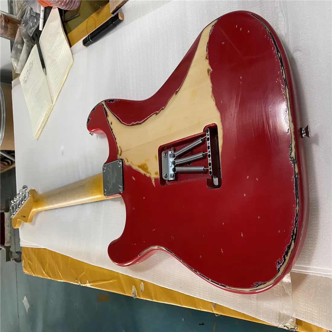 6 String Electric Guitar Retro, Sunset Color Plus Red Chrome Plated Hardware, Free Transportation