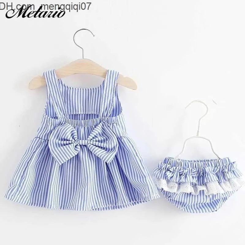 Completi di abbigliamento Completi di abbigliamento Vestito e pantaloncini a righe estivi per bebè Melario 2 pezzi Vestiti per bambina nati Abiti per neonati per neonati 230331 Z230701