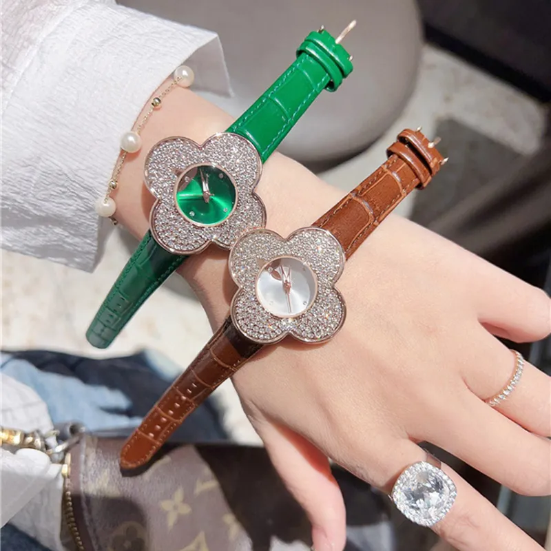 Mode pleine marque montre-bracelet femmes dames cristal fleur Style luxe avec Logo bracelet en cuir horloge à Quartz L94