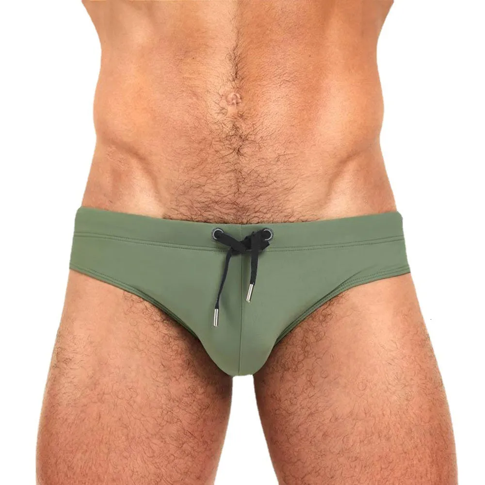 Roupa de banho masculina Cuecas de banho Calções de praia Bermudas de banho Cintura baixa Sexy Prancha de surfe Cor sólida acolchoada Pushup Maiôs de natação 230630