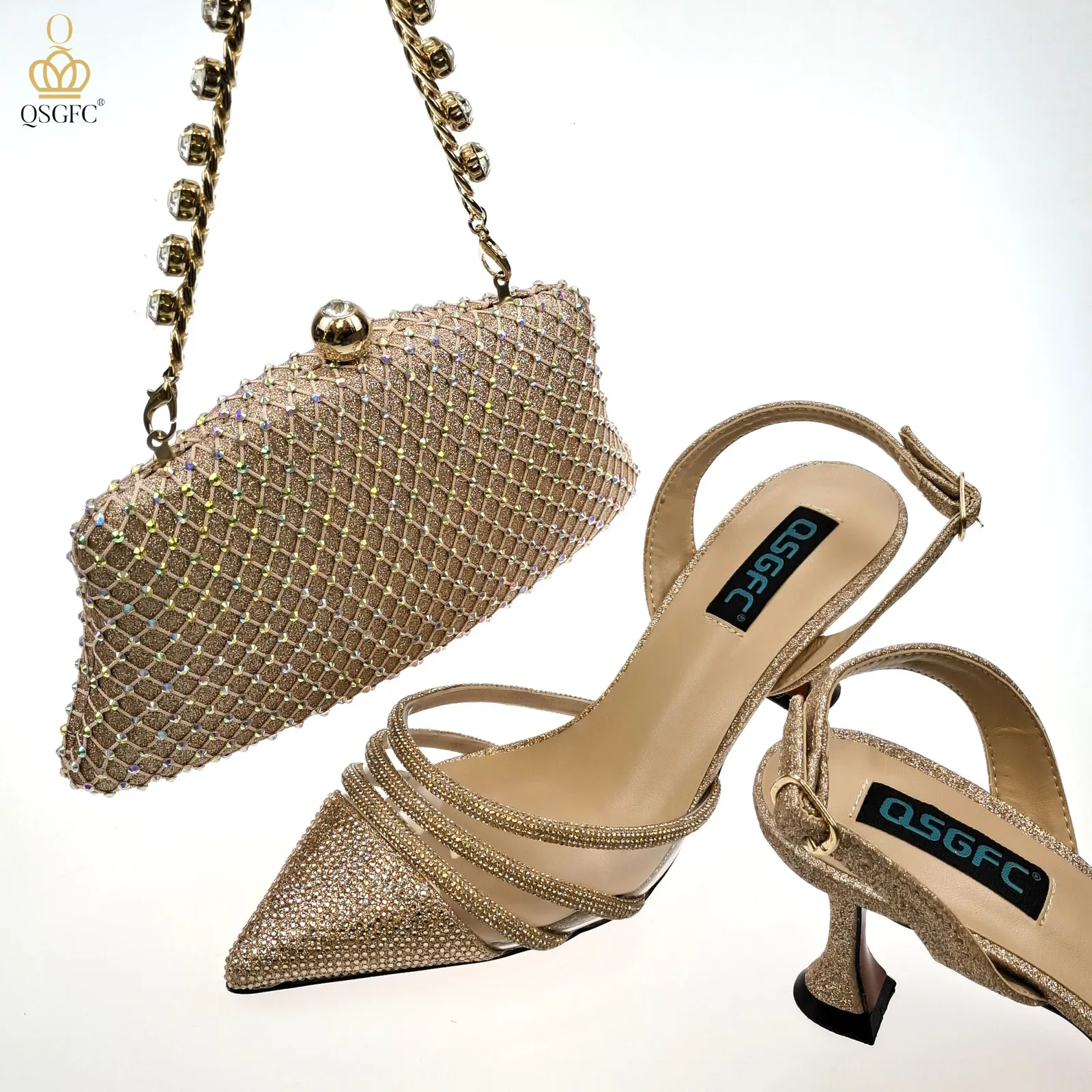 Sandalet QSGFC Nijerya İtalyan Tasarım Trendy Full Diamond Süslenmiş Yüksek Topuklu Şeftali Rengi Bayan Ayakkabı ve Parti Düğün Çantaları 230630