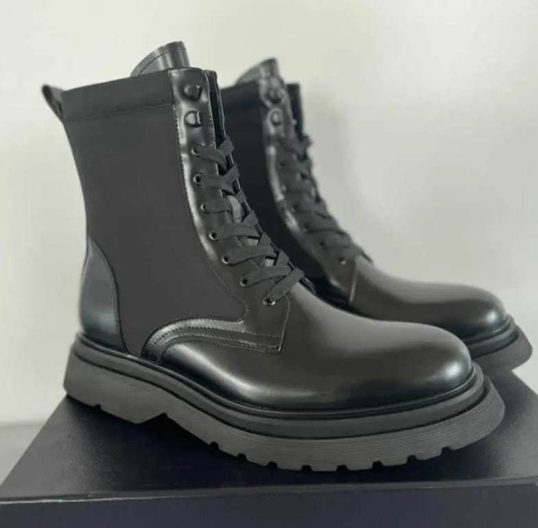 Мужские ботинки Дизайнерские кожаные ботильоны Martin Combat Boots Роскошные танкетки на платформе Шнуровка Круглый носок Туфли на плоской подошве Плоские пинетки Осень Зима Уличные женские сапоги 38-46 с коробкой