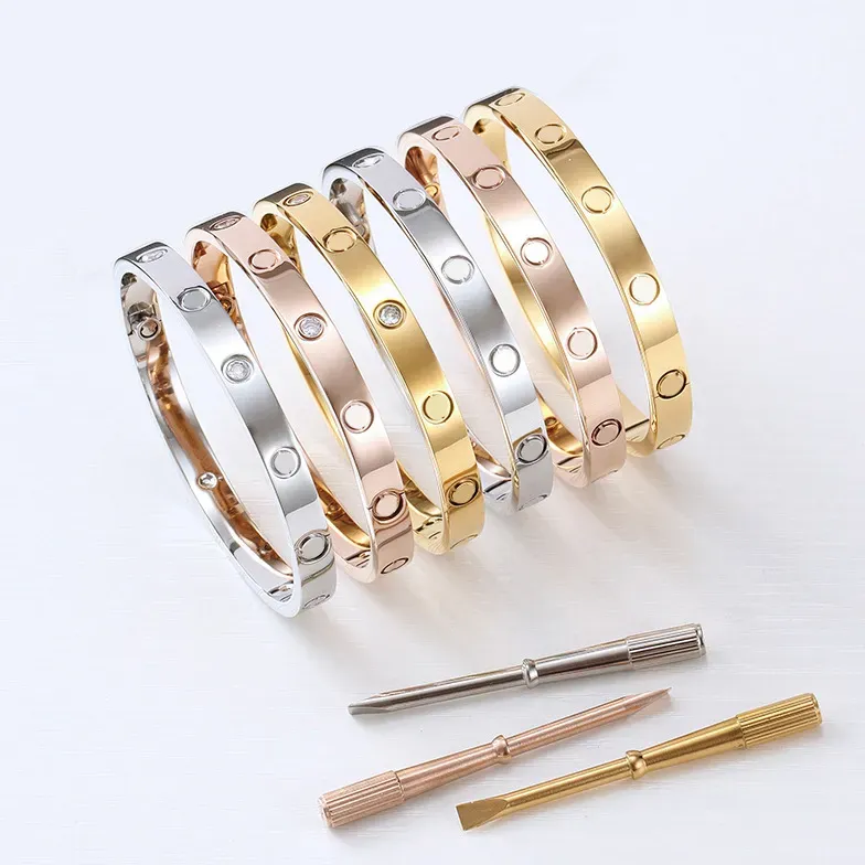 pulseira de designer Love Screw Bracelet Jóias de luxo 18K Gold Sliver Plate pulseira de diamantes Bangles de alta qualidade Fashion Nail Bangle Presente de casamento clássico Paty