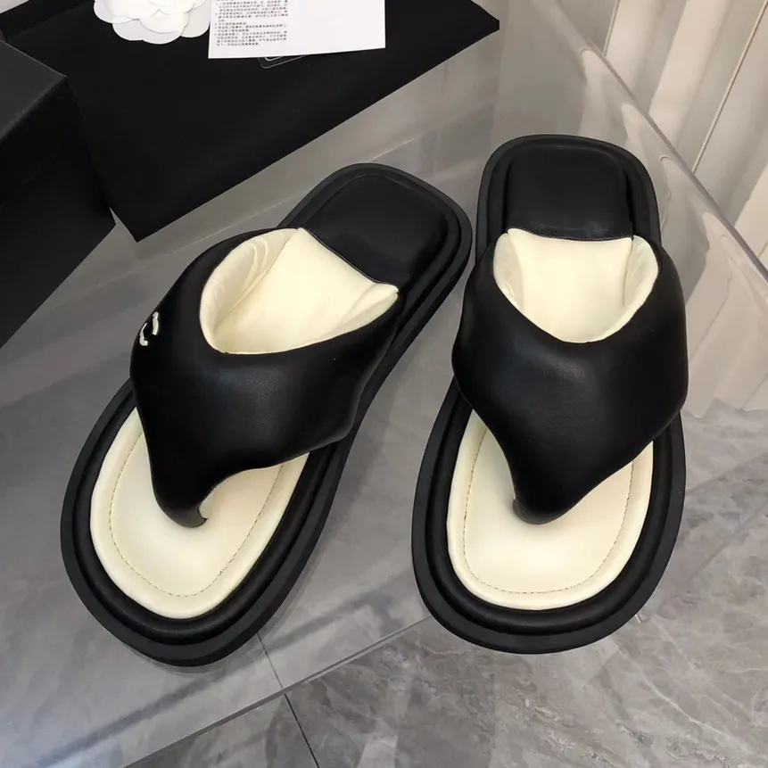 Designer Candy Color Slippers Zomerbrood Flip-Flops Sandaal Comfort Slides Luxe vrouwen Sandaal Fashion Flat Bottom Leisure Beach schoenen Slipper