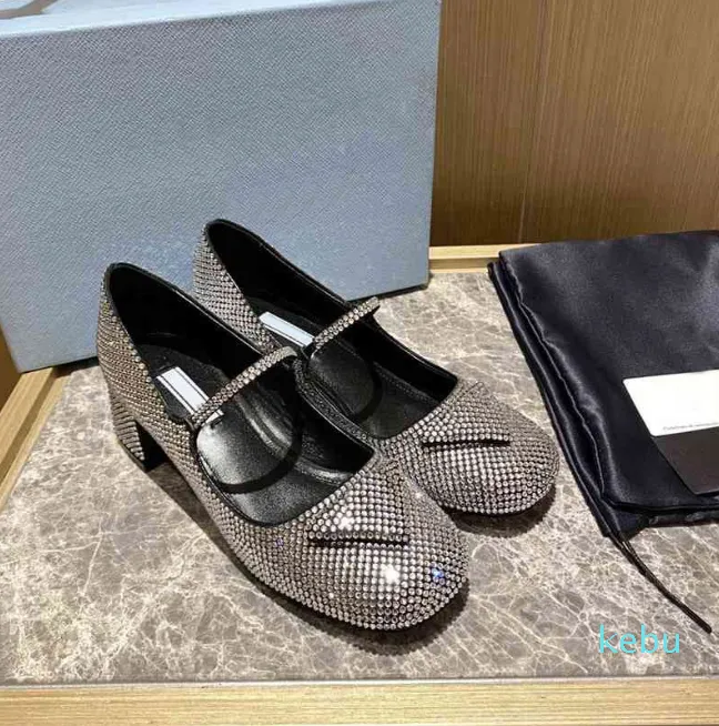 Sandal Metallic Lether Pumpar High Heel Women Slipper Stain Designer Flat Slide Dress Shoes Office Storlek 35-41