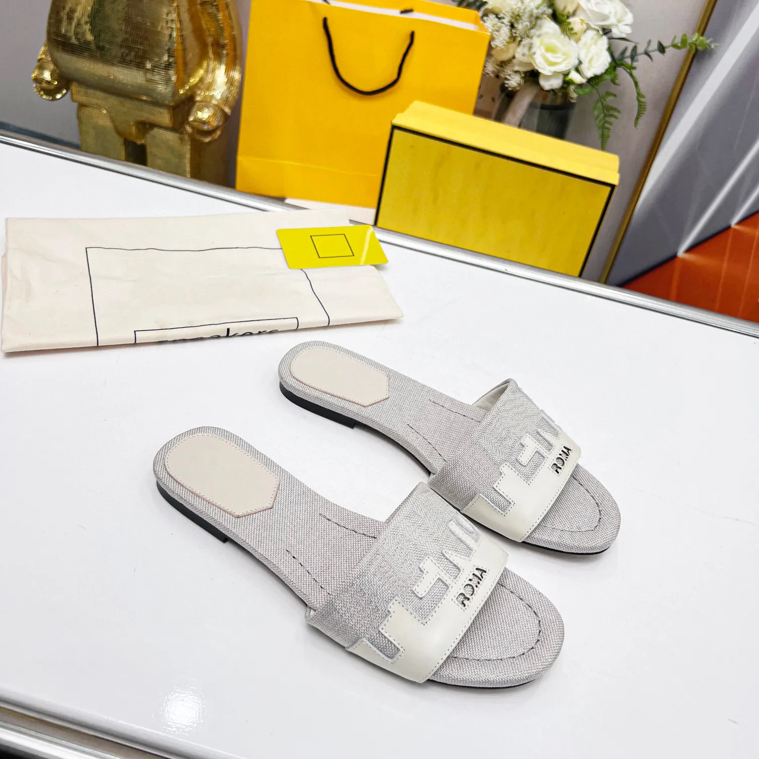 Designer Slipper Luxe Heren Dames Sandalen Merk Slides Mode Slippers Dame Slide Dikke Bodem Ontwerp Casual Schoenen Sneakers van 1978 L01 04