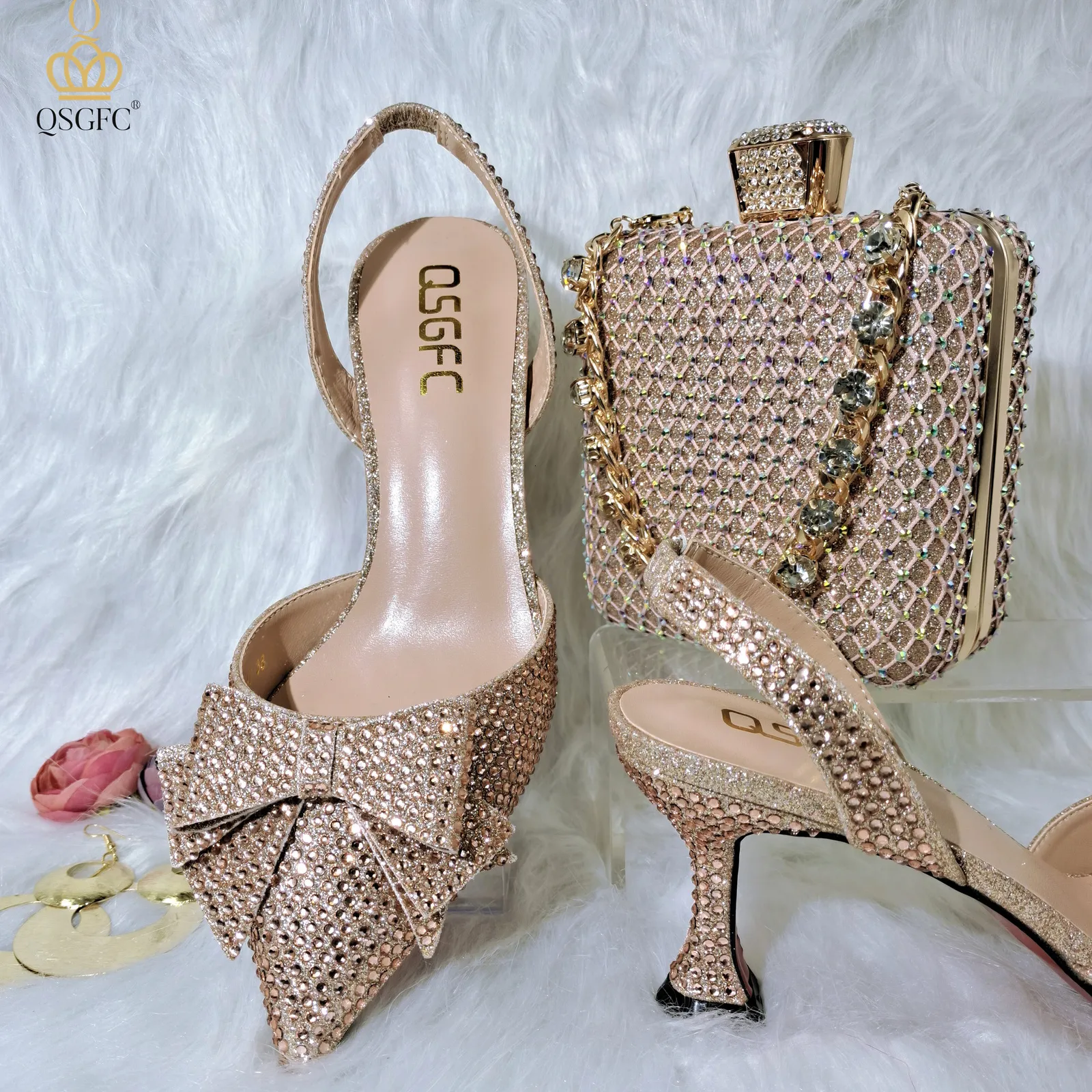 Sandały QSGFC Crystal Dekoration Style Wine Klas Buty Buty Friends Party Nigerian Fashion Pas i torba na 230630