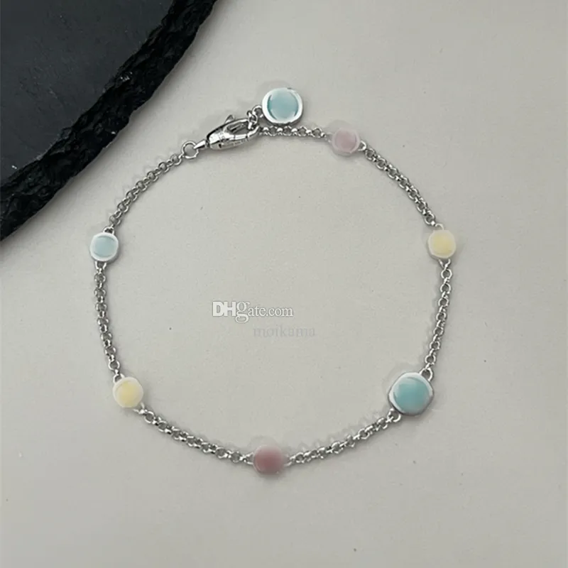 2023 New Luxurys designer Gu design Bracelets Pour Femmes Bijoux De Mode Charme Bijoux Accessoires À La Mode Élégant Classique