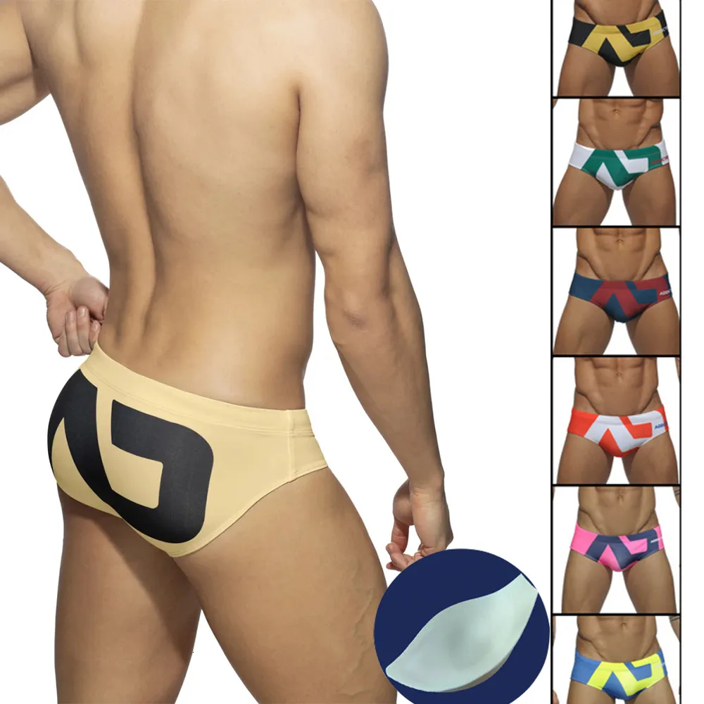 Costumi da bagno da uomo Moda Triangolo Costume da bagno Costume da bagno sexy europeo e americano Pantaloncini con stampa estiva Beach Swimming Vacation hdzbg 230630