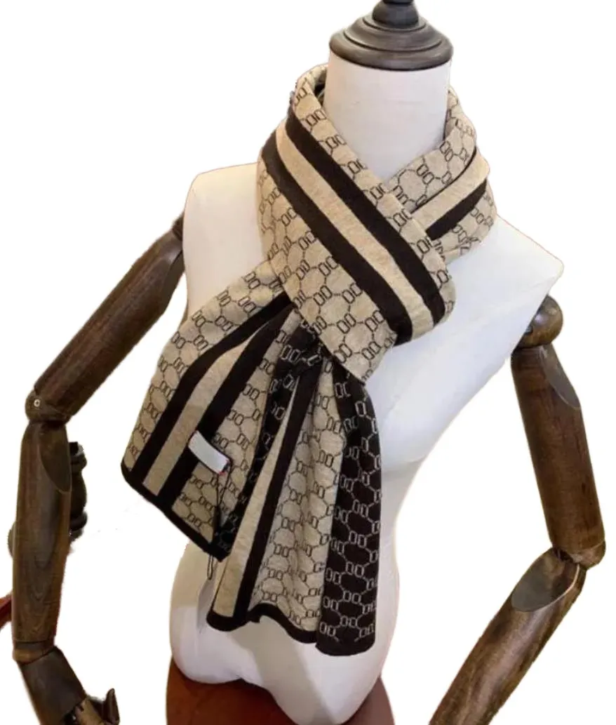 Écharpe Echarpe Homme Designers Designer Cachemire Écharpe Hommes Femmes Foulards d'hiver Dames Châles Grande Lettre Wraps Motif Laine Haute Qualité Plaid