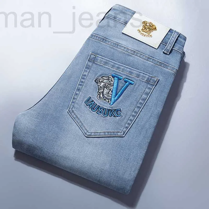 Мужские джинсы дизайнер 2023 весна/лето вышит для корейской версии Slim Fit Elastic Fashion Brand Европейский брюки Thin Style QTPH