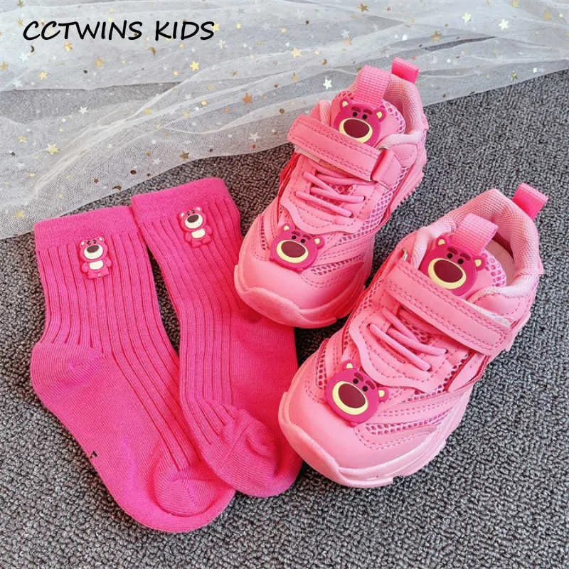 Sneakers Kids Sneakers 2021 Autumn Girls Fashion Hasual Sports Treners Cute Cartoon Bear Oddychający miękki Sole Baby Shoeshkd230701