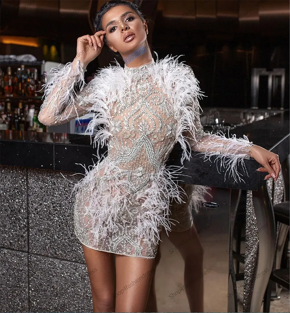 2023 Glitter Short Cocktail Dresses Beaded Long Sleeves Mini Length Straight Prom Formal Evening Party Gowns White Feather Homecoming Dress