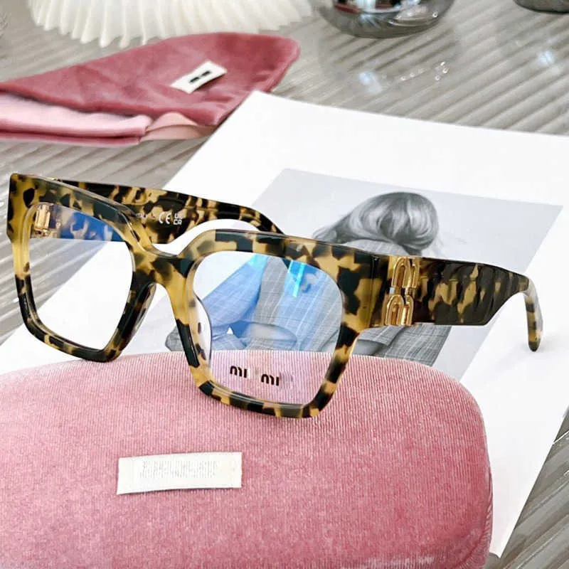 Aviator plain glasses top