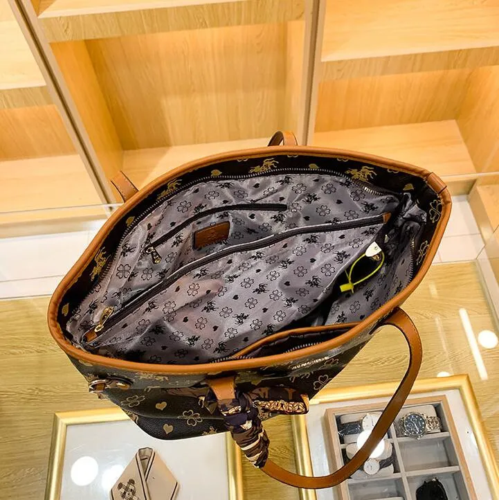 Wholesale leather tote bags discount
