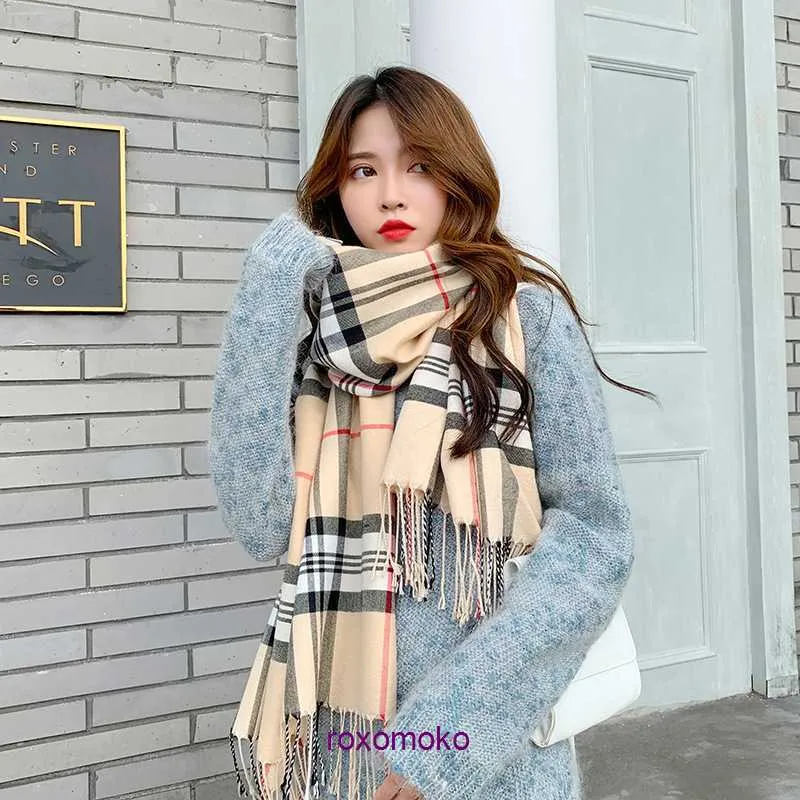 Designer Luxury Bur Home scarves for sale British Fashion Plaid Scarf Autumn and Winter Imitation Cashmere Shawl Men's Women's Air Conditioning Warm Decoration Long