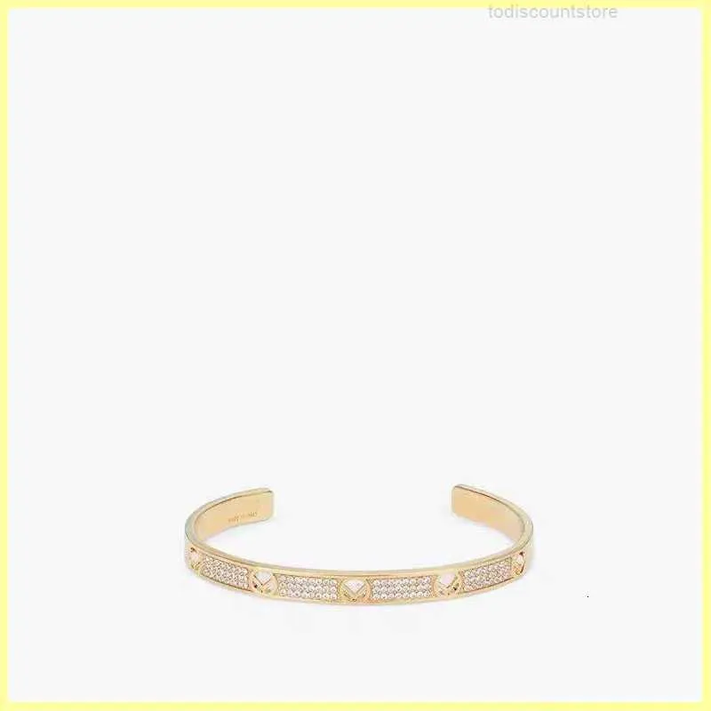 Bracciale Fashion Designer per uomo donna Full Diamond Gold Letters f Bracciali Womens Luxury Love 21090902r