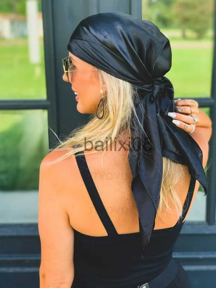 Halsdukar Lyxmärke Sidenscarf Dam Satin Enfärgad Hijab Halsduk Muslim Pareo Bandana Kvinnlig Sjal Wrap Pannband Foulard 90*90cm J230703