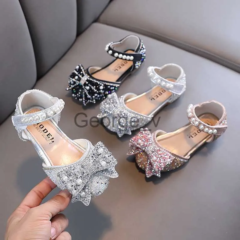 Sandali Dolce ragazza Scarpe da principessa Moda strass Fiocco di perle Scarpe da bambino Festa per bambini Danza per bambini Scarpe da bambina in pelle Nuovo G83 J230703