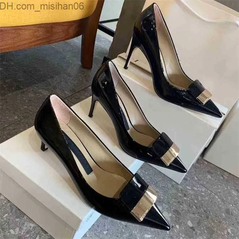 Klänning Skor Plus Size 34-42 Dam Pumps Spetsiga Toes Skor Tunna höga klackar Äkta läder för kvinna Design Presentförpackning Z230703