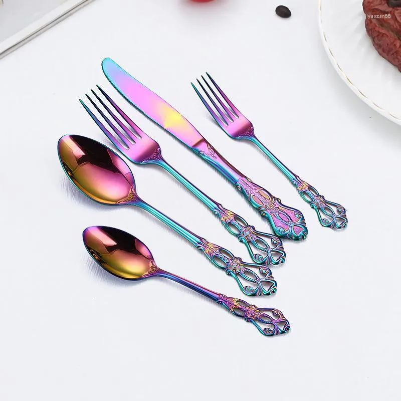 Dinnerware Sets 5pcs Vintage Spoons Fork Royal Style Metal Gold Carved Coffee Spoon Fruit Prikkers Dessert Kitchen Tool Tableware Set