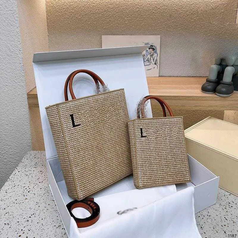 Lady LE Lettera Tote Bag Straw Braid Totes Women Designer Bag Summer Straw Luxury Handbag 2 Size Beach Bag Vacation Woven Shoulder Bags Ladies Purse Wallet