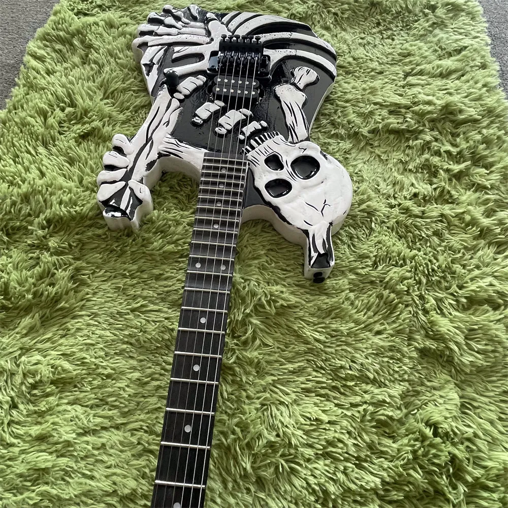 Chitarra Elettrica Iron Bird Bianca Forma Speciale 24 Tasti Ponte Tremolo Nero - Foto 2
