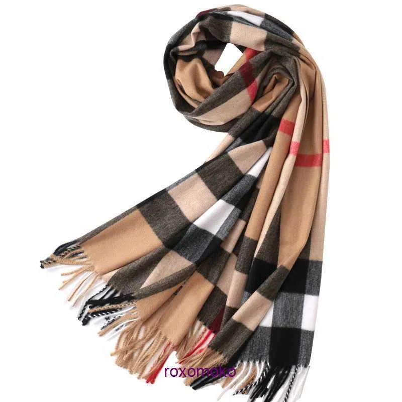 Bur home Boutique pluche sjaal te koop Checker Sjaal 2023 Nieuwe Japanse en Koreaanse mode Herfst Winter Kasjmier zoals voor damessjaal Verdikte warme hals