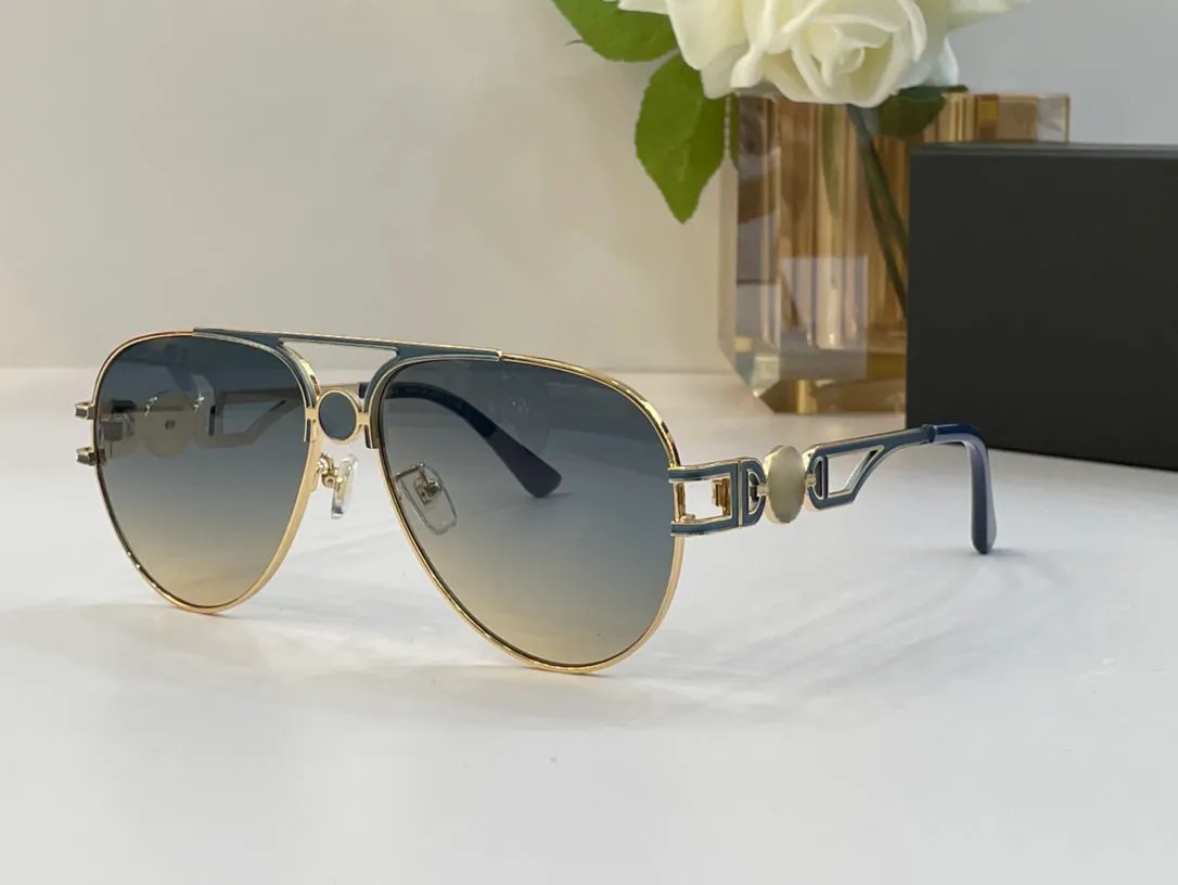 Мужчины солнцезащитные очки для женщин Последние продажа солнцезащитные очки для солнечных очков Mens Gafas de Sol Glass UV400