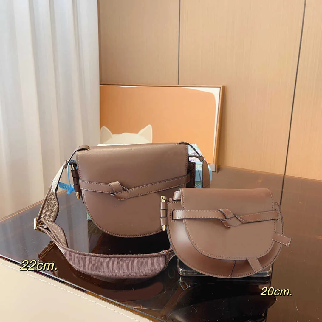 Designer mulheres bolsa de ombro sacos noite marca luxo moda simples quadrado borla alta qualidade real couro corrente telefone bolsas 231208