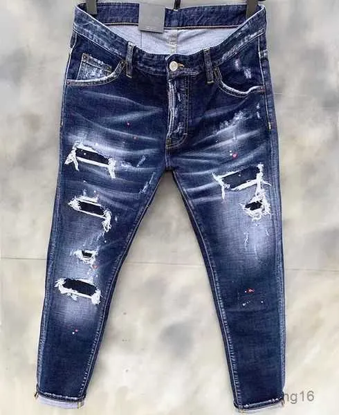 Herr Jeans Man Byxor Designer Svarta Skinny Stickers Light Wash Ripped Motorcykel Rock Revival Joggare True Religions Män 6 Z6OO