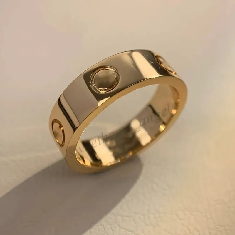 Wide Love Ring 5,5 mm V Guldpläterad 18K FADE ALDRIG Lyxiga officiella reproduktioner med lådans parringar högsta motkvalitet