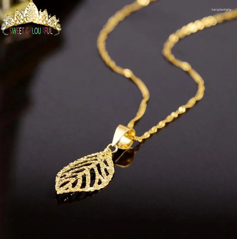 Chaînes Leaf Collier en or 18 carats AU750 Beau cadeau