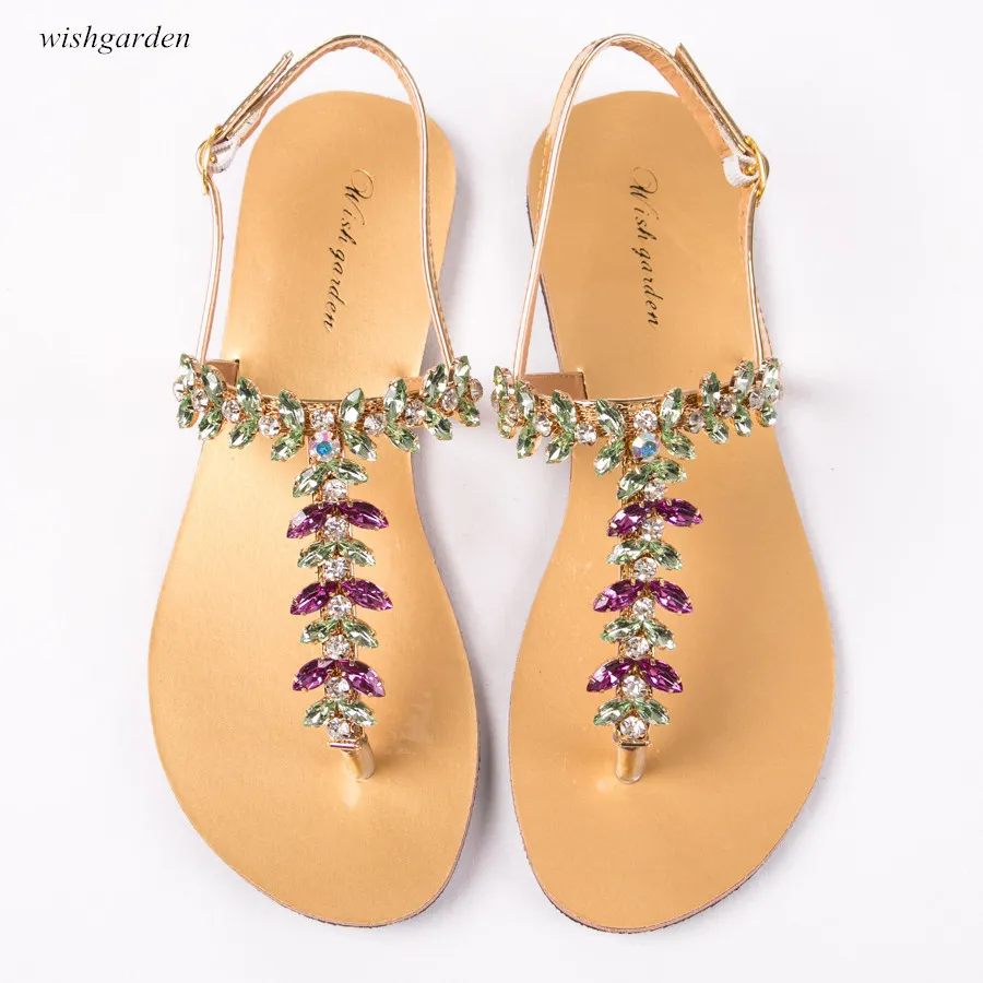 Slippare Summer Women Flat Sandals Fashion Böhmen Diamond Shoes Lady T-Strap Thong Flip Flops Beach Shining Tisters Plus Size 230703