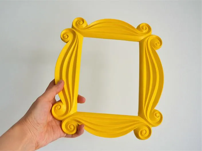 Frame Zk30 Tv Series Friends Handmade Monica Door Frame Wood Yellow Photo Frames Collectible Home Decor Collection Cosplay Gift