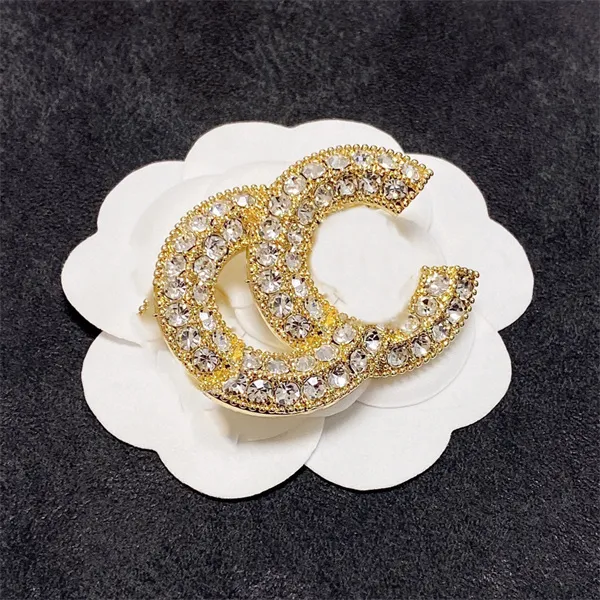 Simple Double Letter CCity Pins Women Luxury Designer Gold Brooches Brand Logo Crystal Pearl Brooch Men Suit Pin Jewelry Accessories 510034