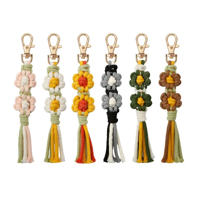 Flower Key Chain Bohemian Style DIY Hand-Woven Flower Tassel Key Ring Keychain Bag Pendant Accessories