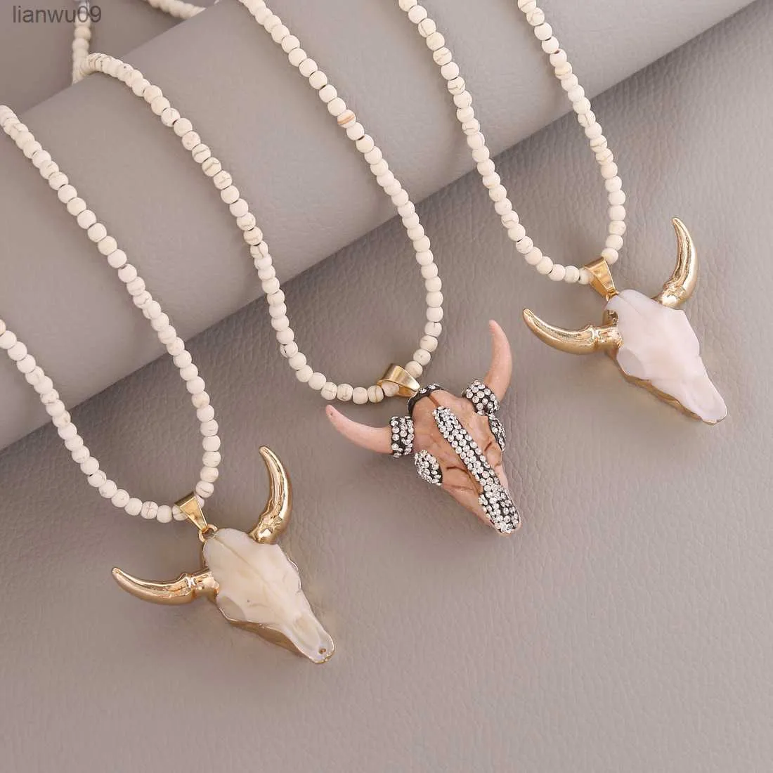 Bohemian Zodiac Bull Head Necklace For Women Personalized Exaggerated Bull Skull Pendant Necklace Turquoise Beaded Necklace L230704