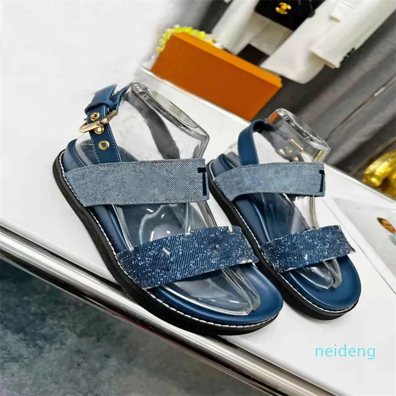 Designer Women Flat Comfort Sandali Pantofole da spiaggia sabbiose in denim estivo di lusso Scivoli Infradito