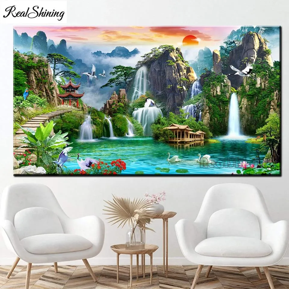 Boîtes Big 5d DIY Diamond Broidery Waterfall and Mountain Lake Natural Crane, plein carré Perceuse rond Paint Feng Shui T330