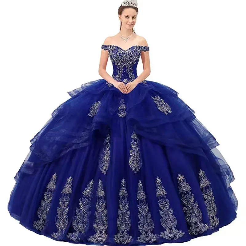 Royal Blue Quinceanera 드레스 최신 골드 레이스 빈티지 볼 가운 Quinceanera 드레스 어깨에서 길고 우아한 구슬 스팽글 멍청이 드 15 스위트 16 무도회 가운