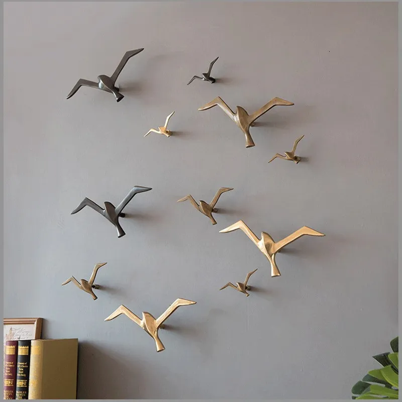 Objets décoratifs Figurines De Luxe Pur Cuivre Mouette Statue Tenture Murale En Métal Oiseau Sculpture Ornement Rétro Bureau Café Décoration Murale Décor À La Maison Cadeau 230703