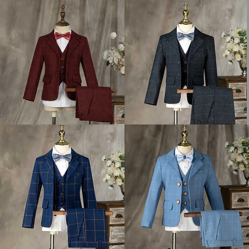 Pakken Kinderen Formele Bruiloft Pak Set Jongens Verjaardagsfeestje Prestaties Chorus Kostuum Kids Blazer bowtie Broek Kleding SetHKD230704