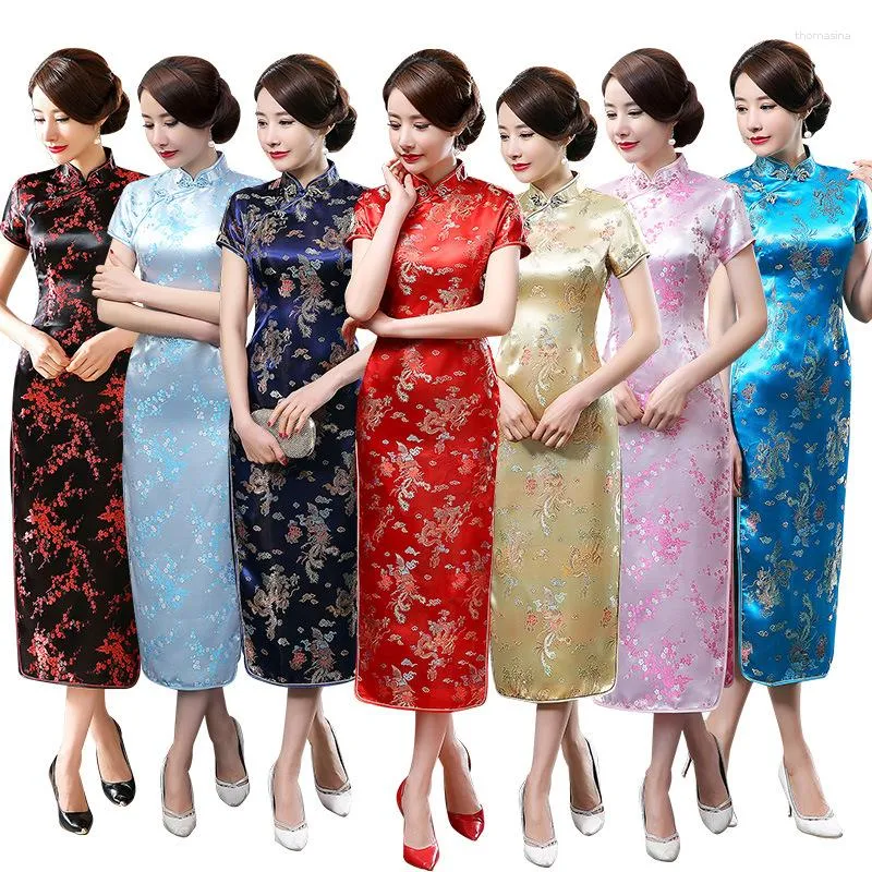 Ethnische Kleidung Neuartige Kleidung Chinesisches weibliches Satinkostüm Prominente Eleganter langer Cheongsam Qipao Stehkragen