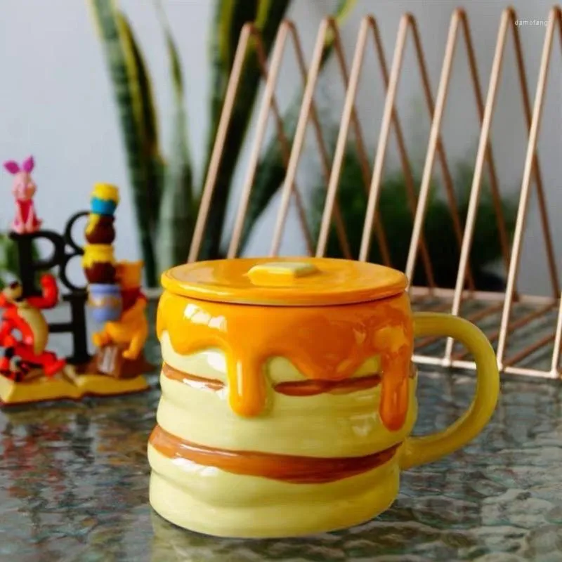 hand-painted lid mug