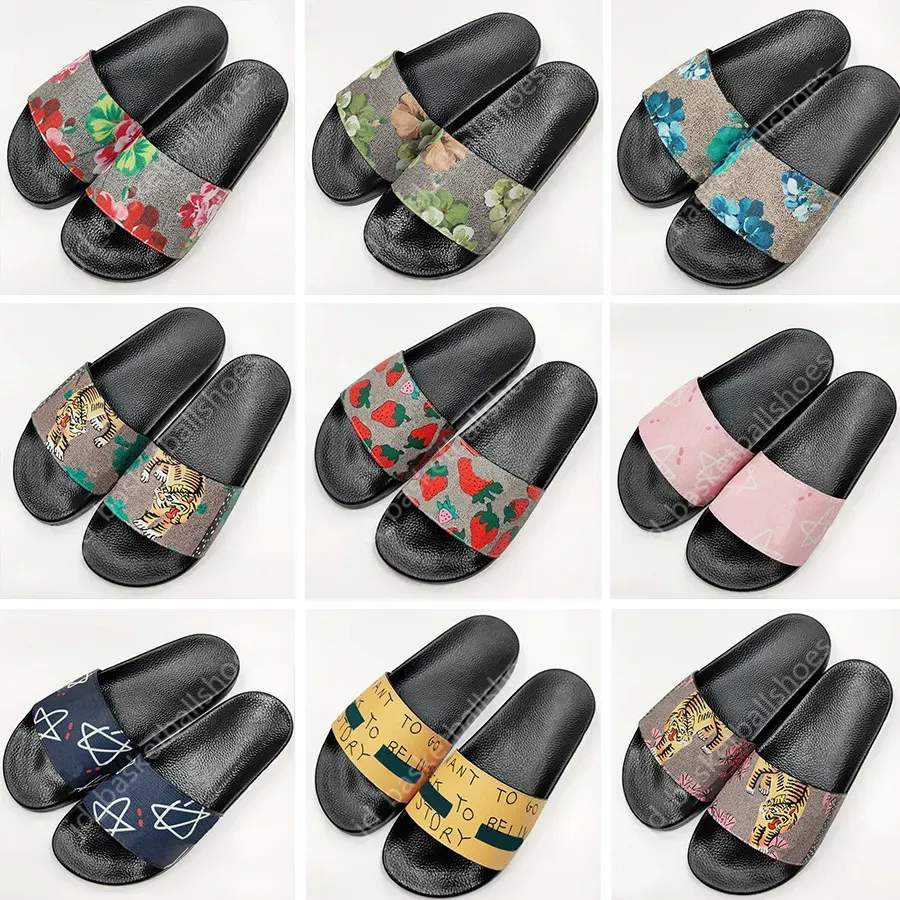 with Box Slides Foam Runner Slippers Sandals Sneakers Shoes Graffiti Bone White Resin Desert Sand Rubber Summer Flat Men Women D AI