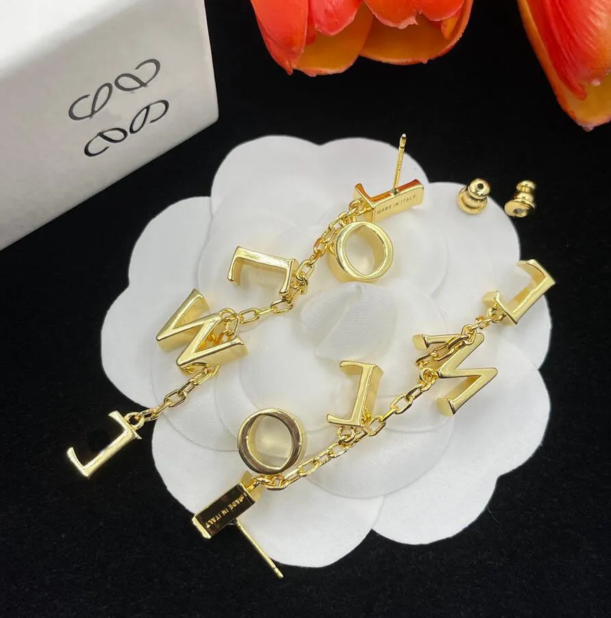 Popular Designer Long Chain Dangle Earring 18K Gold Silver Plated Letter Eardrop Copper Exquisite Stud Earring for Women Wedding Party Jewelry