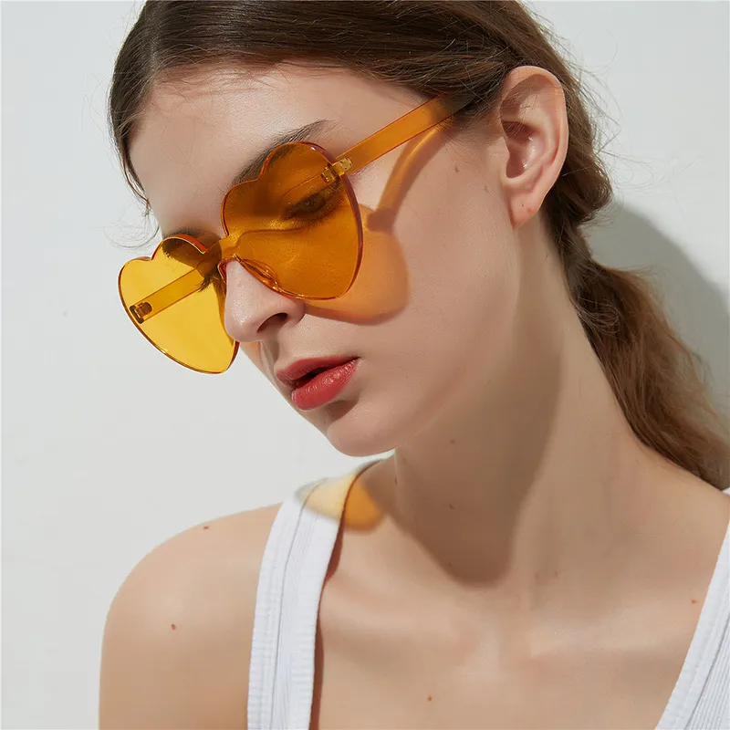 Cadres de lunettes de soleil 2023 couleur bonbon forme de coeur océan lunettes de personnalité lunettes de soleil 230704