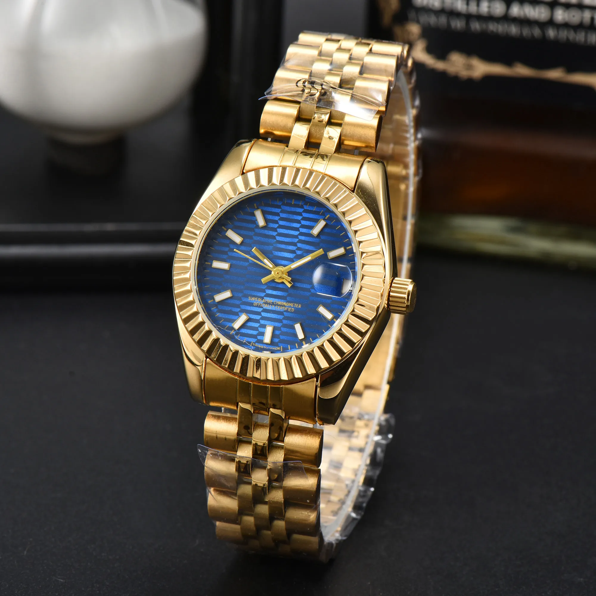 여자 패션 스포츠 시계 디자이너 시계 AAA 26mm 블랙 다이얼 쿼츠 패션 클래식 스타일 스테인레스 스틸 워터 푸른 글로우 시계