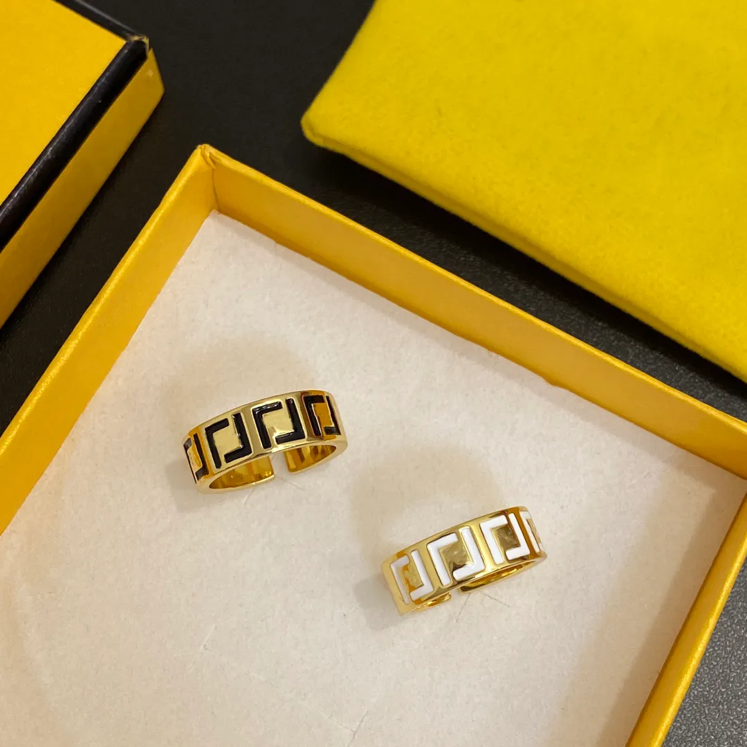 Neue Doppel-F-Monogramm-Ringe, luxuriöse Emaille, hohl, Gold, Silber und Rose, Ringöffnung, verstellbar, minimalistisches Design, Paarring, Designer-Ring, Schmuck